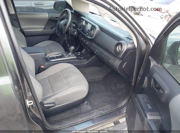 3TYAX5GN6MT022218 2021 TOYOTA TACOMA Gray Вид салону спереду