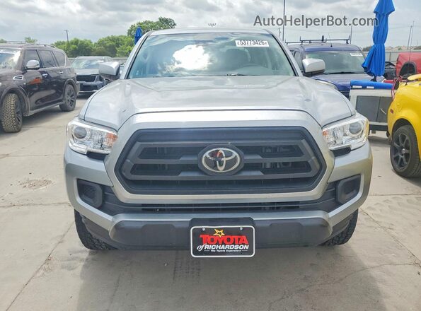3TYAX5GN8PT072235 2023 TOYOTA TACOMA Silver Widok z przodu