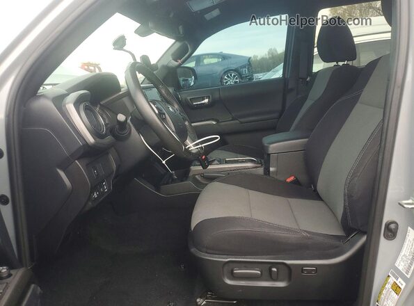 3TYCZ5AN3MT011401 2021 TOYOTA TACOMA Gray Front interior view