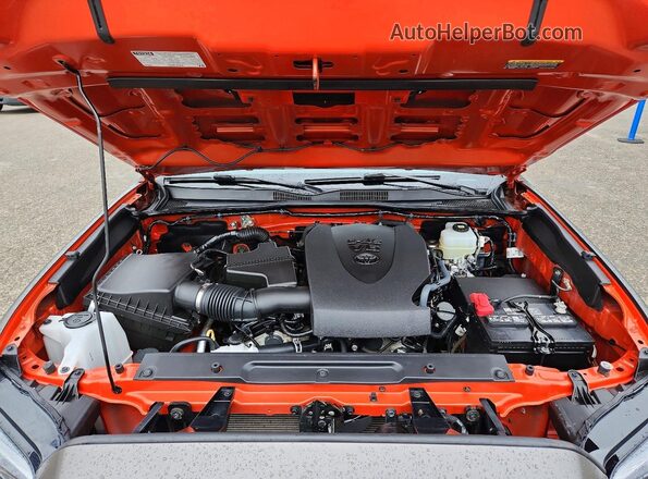 3TYCZ5AN4PT113195 2023 TOYOTA TACOMA Коричневый Вид подкапотного пространства