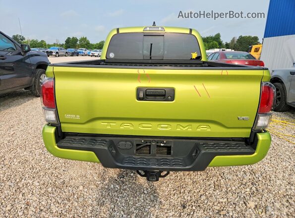 3TYCZ5AN7PT159409 2023 TOYOTA TACOMA Green Вид ззаду
