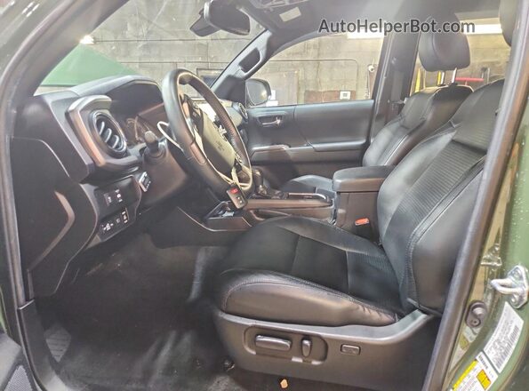 3TYCZ5AN8MT049044 2021 TOYOTA TACOMA Green Front interior view
