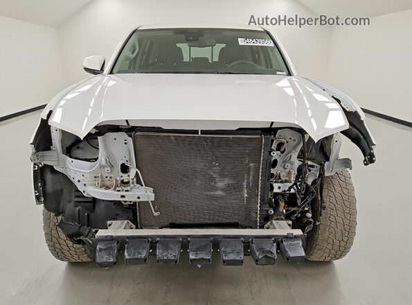 3TYCZ5AN8NT071580 2022 TOYOTA TACOMA White 