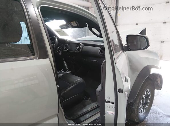 3TYCZ5ANXNT055817 2022 TOYOTA TACOMA Green Սալոնի դիմացի տեսք