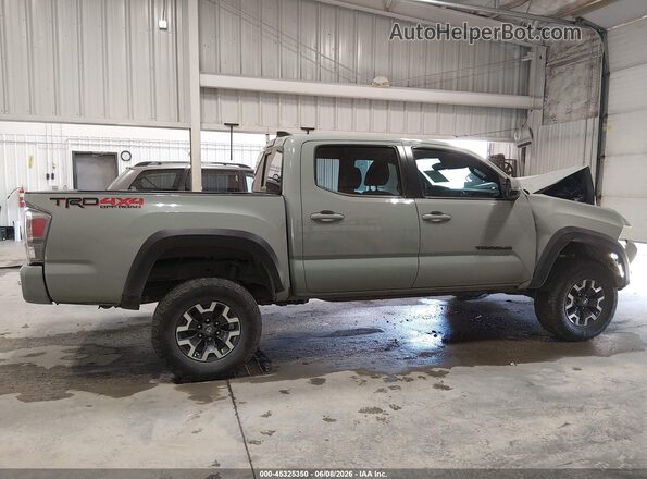 3TYCZ5ANXNT055817 2022 TOYOTA TACOMA Green Սալոնի հետևի տեսք