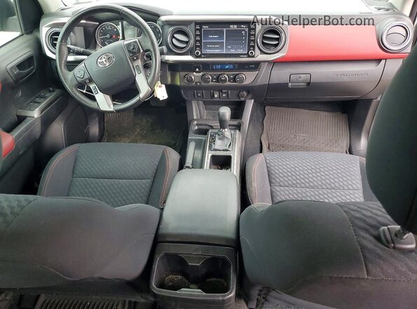 3TYDZ5BN4NT012772 2022 TOYOTA TACOMA Silver Вид панелі приладів