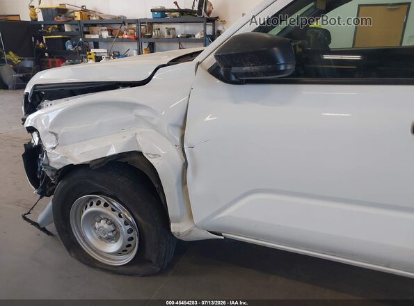 3TYJDAHN3RT011751 2024 TOYOTA TACOMA White Vista interior trasera