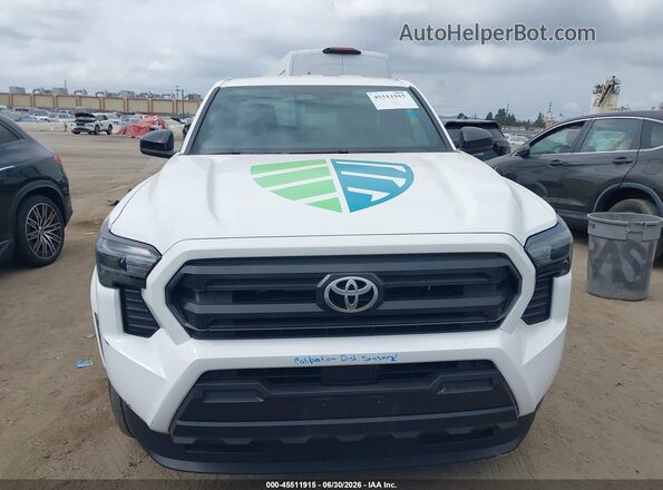 3TYJDAHN3TT045678 2026 TOYOTA TACOMA White Rear interior view