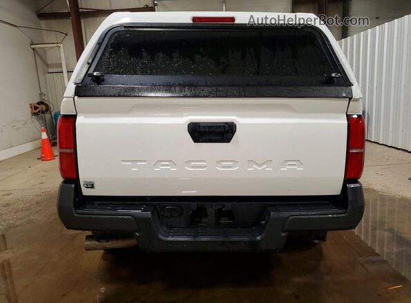 3TYJDAHNXST038984 2025 TOYOTA TACOMA White უკანა ხედი