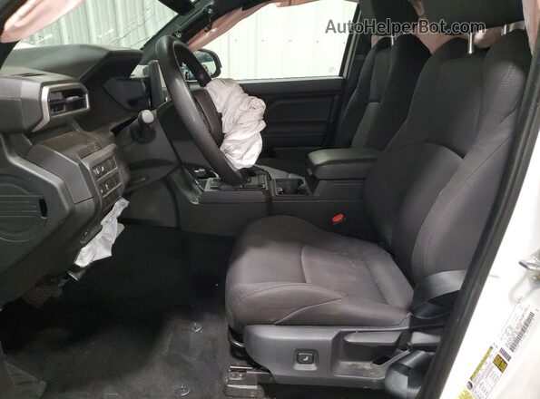 3TYJDAHNXST038984 2025 TOYOTA TACOMA White 