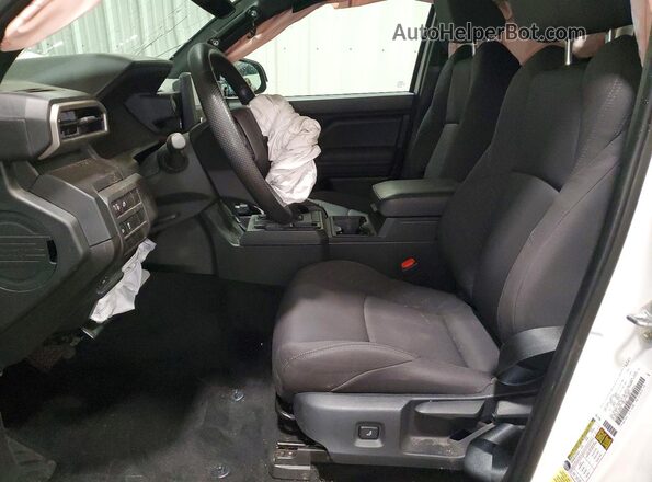 3TYJDAHNXST038984 2025 TOYOTA TACOMA White წინა სალონის ხედი