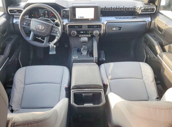 3TYKB5FN0ST025858 2025 TOYOTA TACOMA Silver Vista del salpicadero