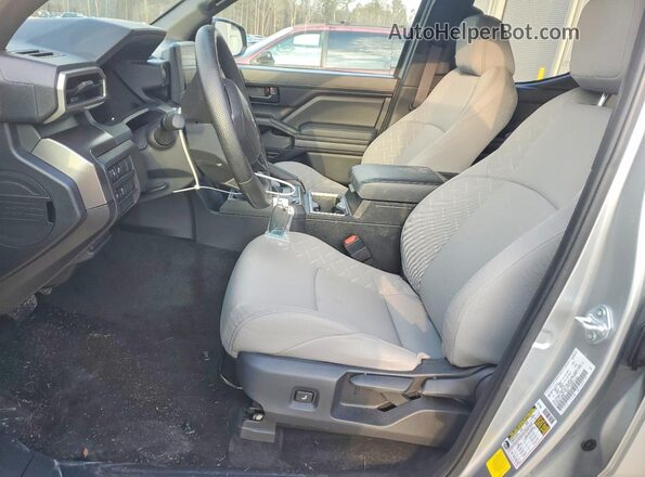 3TYKB5FN0ST025858 2025 TOYOTA TACOMA Silver Vista interior delantera