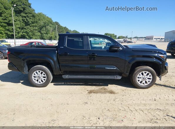 3TYKB5FN4RT008815 2024 TOYOTA TACOMA Black Սալոնի հետևի տեսք