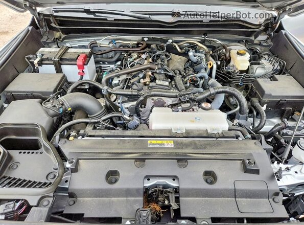 3TYKB5FN4ST023529 2025 TOYOTA TACOMA Silver Widok wnętrza z tyłu