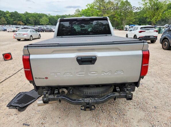 3TYKB5FN4ST023529 2025 TOYOTA TACOMA Silver Widok z tyłu