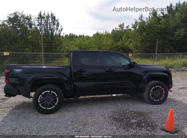 3TYKB5FN8RT010891 2024 TOYOTA TACOMA Black Սալոնի հետևի տեսք