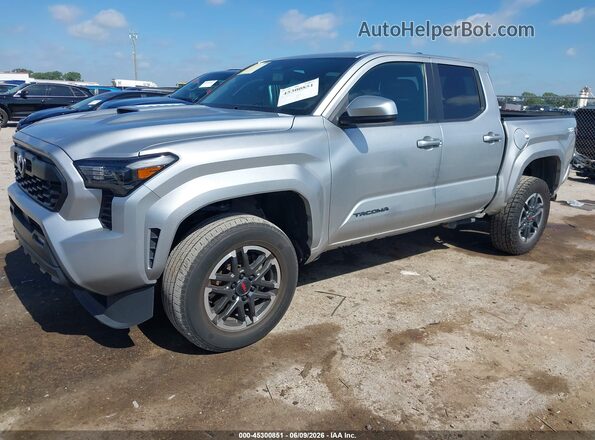 3TYKB5FN9RT000922 2024 TOYOTA TACOMA Silver Przód lewy