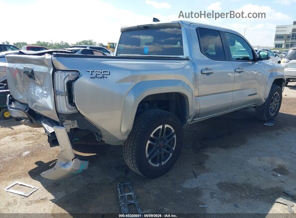 3TYKB5FN9RT000922 2024 TOYOTA TACOMA Silver Tył prawy