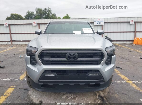 3TYKB5FNXST017377 2025 TOYOTA TACOMA Silver ხელსაწყოთა პანელის ხედი