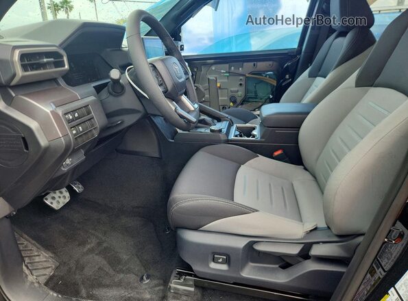 3TYKB5FNXTT032687 2026 TOYOTA TACOMA Black 
