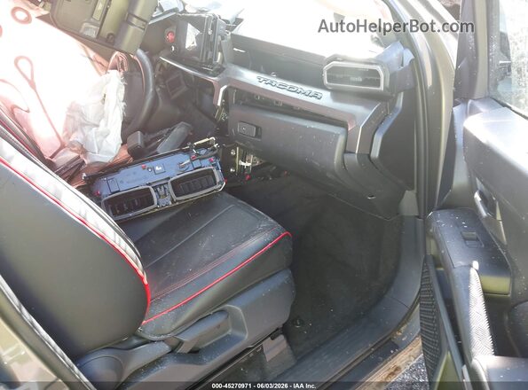 3TYKB5FNXTT035265 2026 TOYOTA TACOMA Gray Вид салону спереду