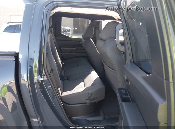 3TYKD5HN4RT001998 2024 TOYOTA TACOMA Gray VIN կոդի պիտակի տեսք
