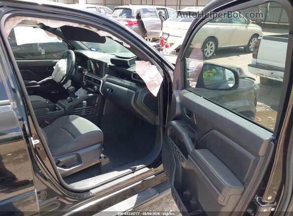 3TYKD5HN8RT004855 2024 TOYOTA TACOMA Black Вид салону спереду