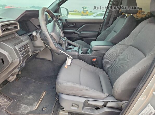 3TYKD5HN8RT015158 2024 TOYOTA TACOMA Silver Front interior view