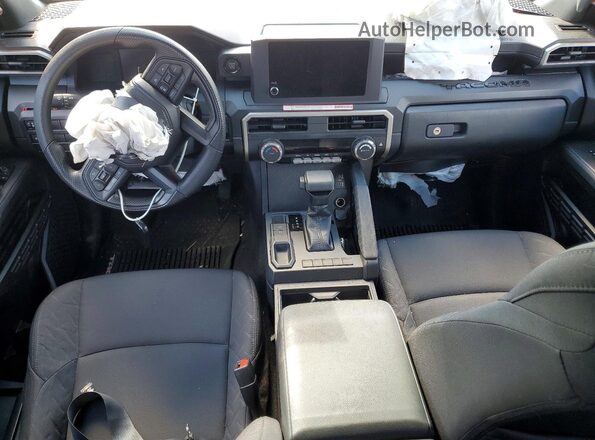3TYKD5HN8ST032550 2025 TOYOTA TACOMA White Vista del salpicadero