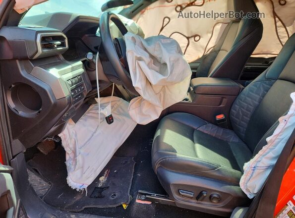 3TYLB5JN0RT039927 2024 TOYOTA TACOMA Orange 