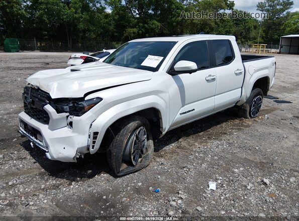 3TYLB5JN2TT109418 2026 TOYOTA TACOMA White Vista tres cuartos delantera izquierda