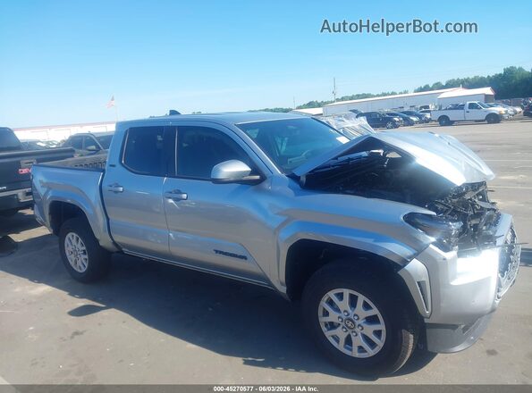 3TYLB5JN4TT108786 2026 TOYOTA TACOMA Silver უკანა სალონის ხედი