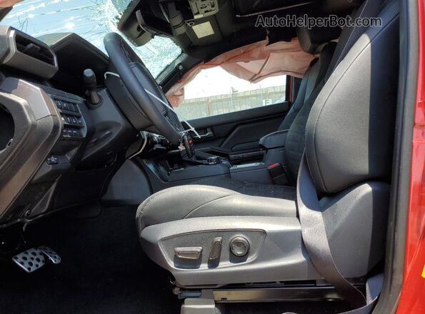 3TYLB5JN5ST070435 2025 TOYOTA TACOMA Red Вид салону спереду