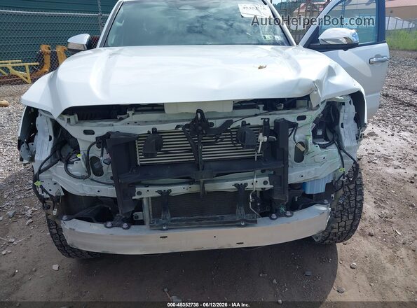 3TYLB5JN6RT026731 2024 TOYOTA TACOMA White Front view