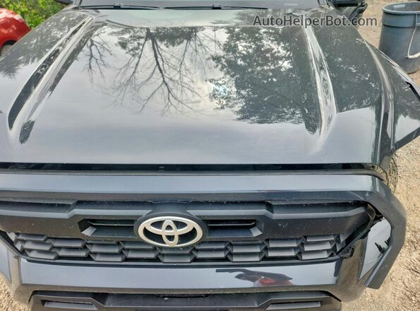 3TYLB5JN8RT045961 2024 TOYOTA TACOMA Charcoal Widok wnętrza z tyłu