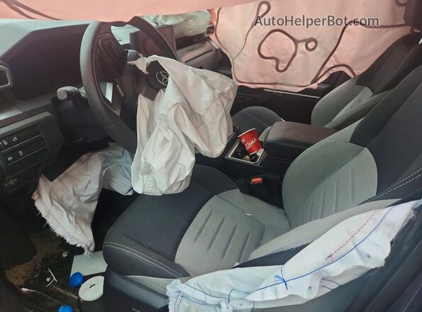 3TYLB5JN8RT045961 2024 TOYOTA TACOMA Charcoal Widok wnętrza z przodu