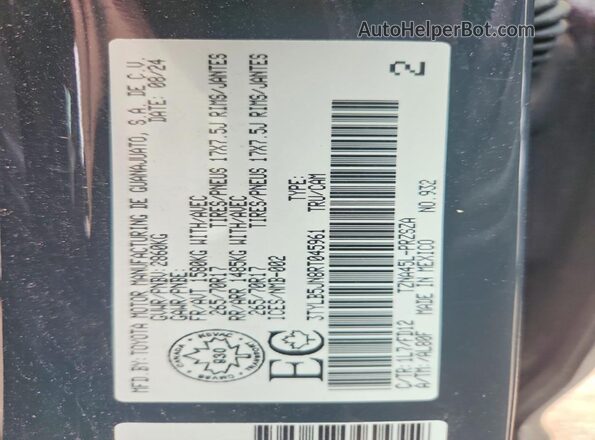 3TYLB5JN8RT045961 2024 TOYOTA TACOMA Charcoal Widok komory silnika