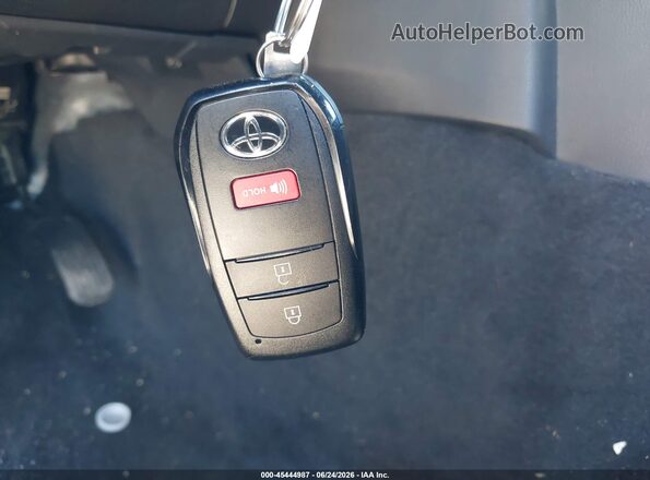 3TYLB5JN8ST067271 2025 TOYOTA TACOMA Красный Вид панели приборов