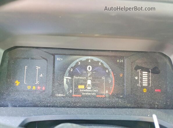 3TYLB5JN8ST067528 2025 TOYOTA TACOMA Silver Widok zestawu wskaźników