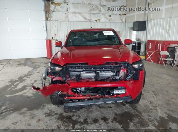 3TYLB5JN9RT028991 2024 TOYOTA TACOMA Red Սալոնի հետևի տեսք