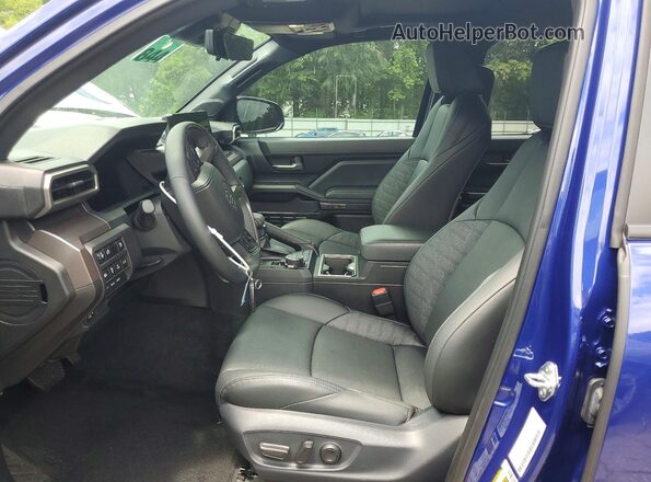 3TYLC5LN1ST016351 2025 TOYOTA TACOMA Blue Front interior view
