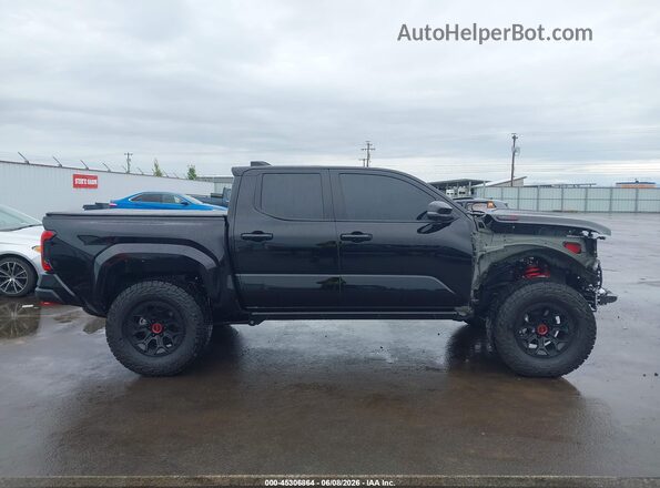 3TYLC5LN1TT054227 2026 TOYOTA TACOMA HYBRID Black 360 interior view