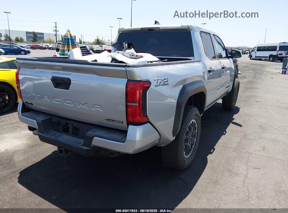 3TYLC5LN2ST028010 2025 TOYOTA TACOMA HYBRID Silver Rear right