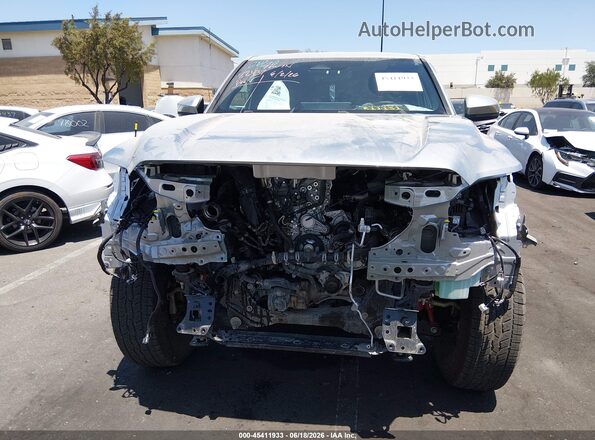 3TYLC5LN2ST028010 2025 TOYOTA TACOMA HYBRID Silver Front view