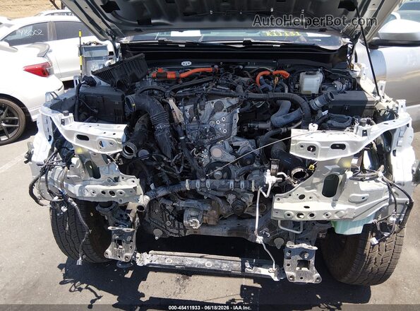 3TYLC5LN2ST028010 2025 TOYOTA TACOMA HYBRID Silver Rear view