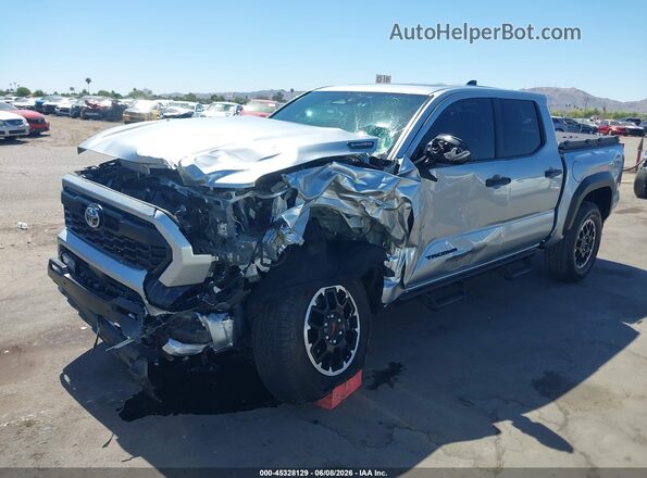 3TYLC5LN2ST031750 2025 TOYOTA TACOMA HYBRID Серебряный Вид спереди