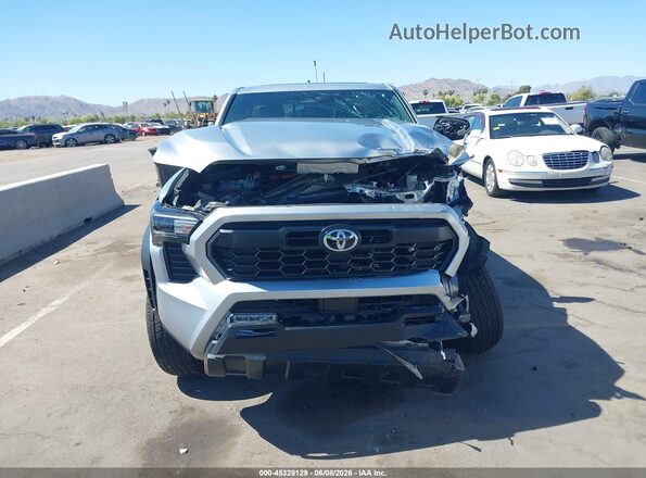 3TYLC5LN2ST031750 2025 TOYOTA TACOMA HYBRID Серебряный Вид задней части салона