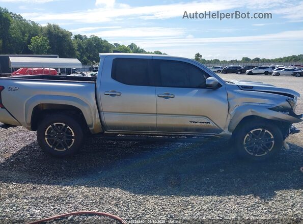 3TYLC5LN4RT007430 2024 TOYOTA TACOMA HYBRID Silver Rear interior view