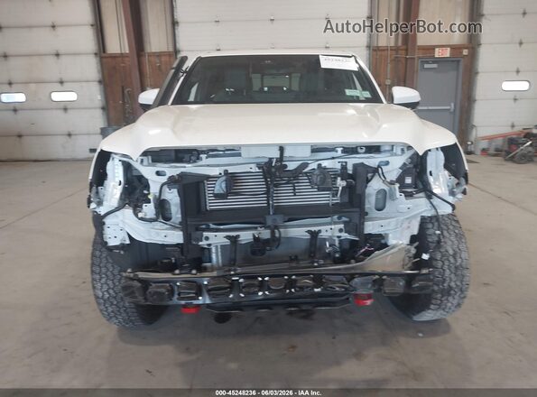 3TYLC5LN4ST034312 2025 TOYOTA TACOMA HYBRID White Front view